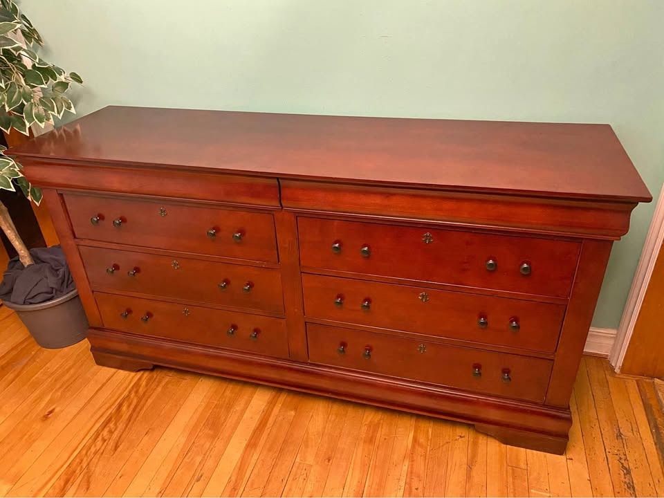 FREE DELIVERY: Mahogany Dresser $270 (HRM)