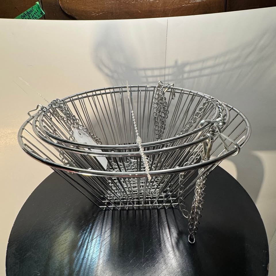 BRAND NEW - never used Metal 2 tier hanging basket - photo 2