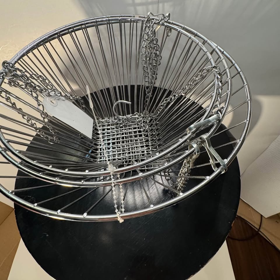 BRAND NEW - never used Metal 2 tier hanging basket - photo 3