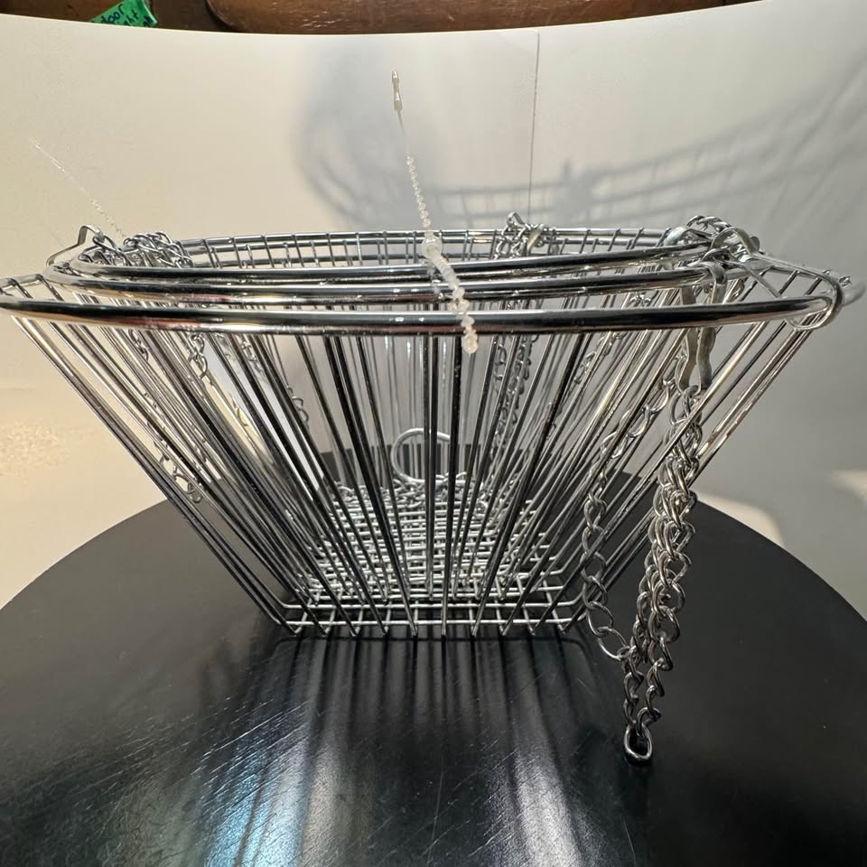 BRAND NEW - never used Metal 2 tier hanging basket - photo 4