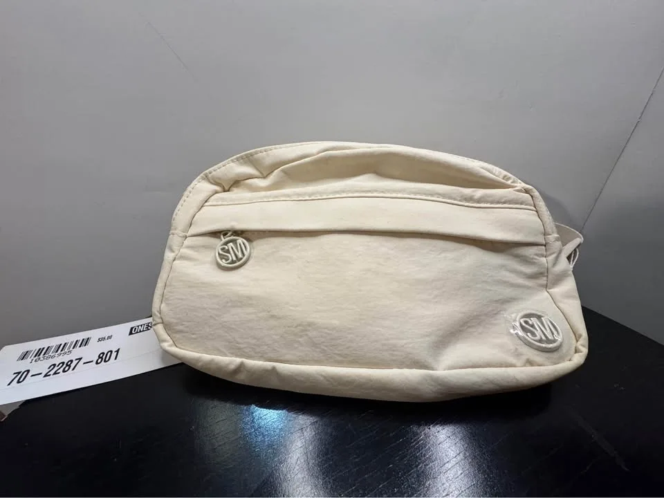 BRAND NEW Activate Nylon Beltbag in cream image indicator(4)