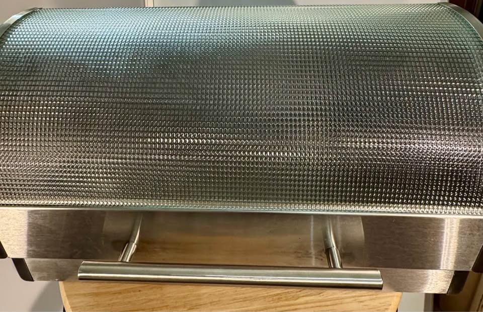 Beautiful 'OGGI' stainless steel bread box - photo 5