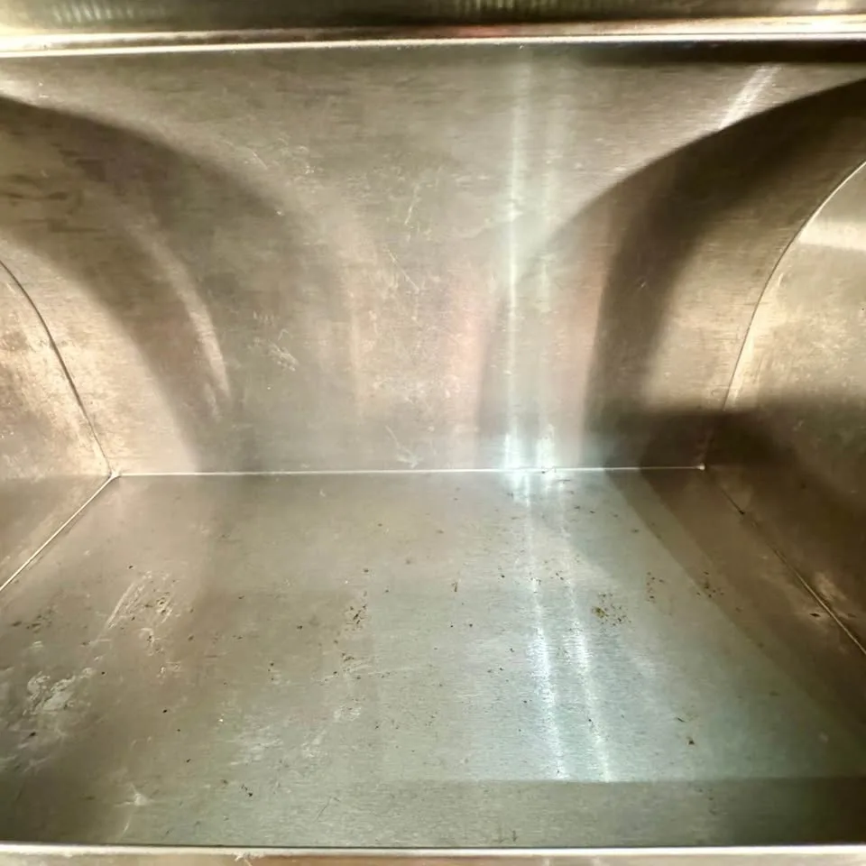 Beautiful 'OGGI' stainless steel bread box image indicator(6)