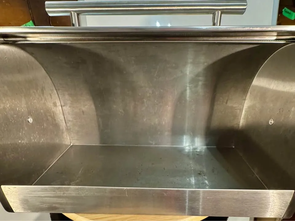 Beautiful 'OGGI' stainless steel bread box image indicator(9)