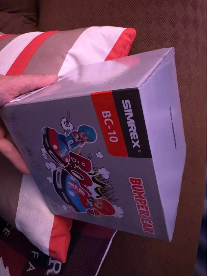 Remote Control Bumper Cars for Kids (BRAND NEW) image indicator(10)