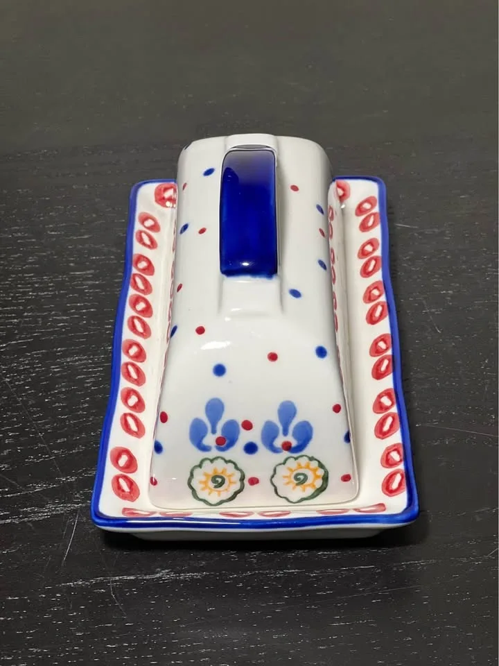 Gypsy Signature Butter Dish Red Burgundy & Blue Floral & Dots image indicator(2)