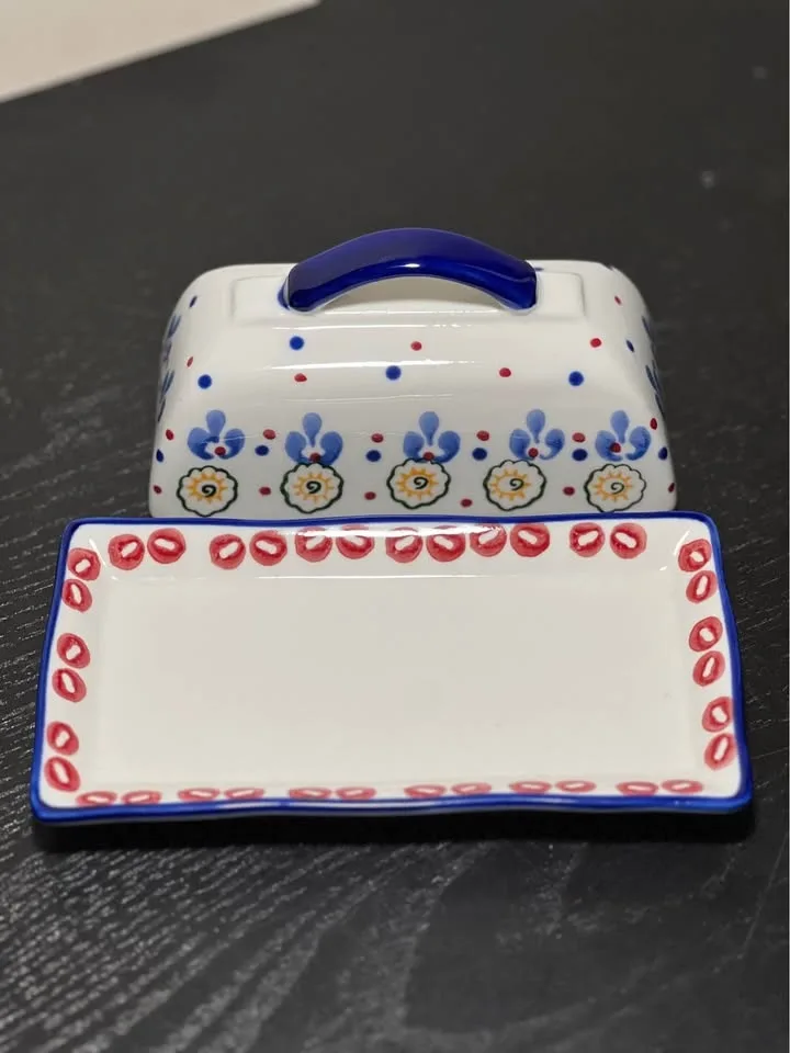 Gypsy Signature Butter Dish Red Burgundy & Blue Floral & Dots image indicator(4)