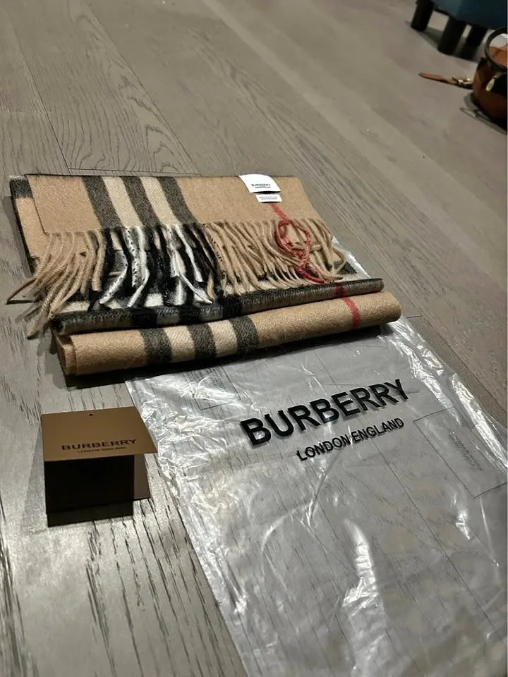 Burberry Scarf Winter Men’s & women