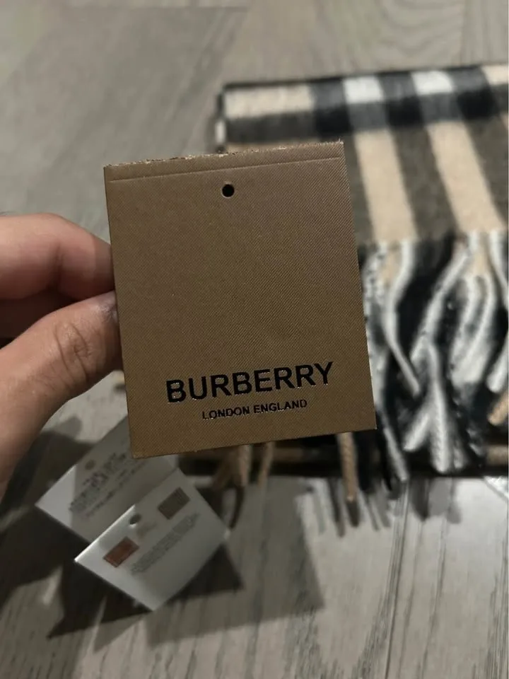 Burberry Scarf Winter Men’s & women image indicator(7)
