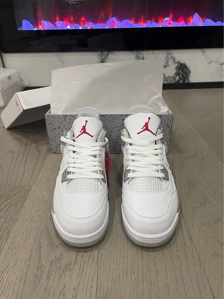 Jordan 4 White Oreos size 9.5 image indicator(6)