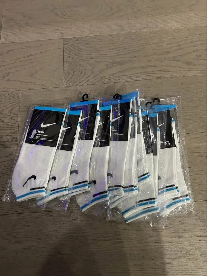 10 Nike socks brand new still packaged image indicator(7)