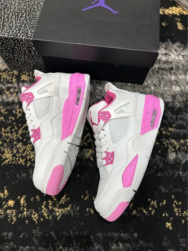 Jordan 4 Pink Oreos Size 7W image indicator(4)