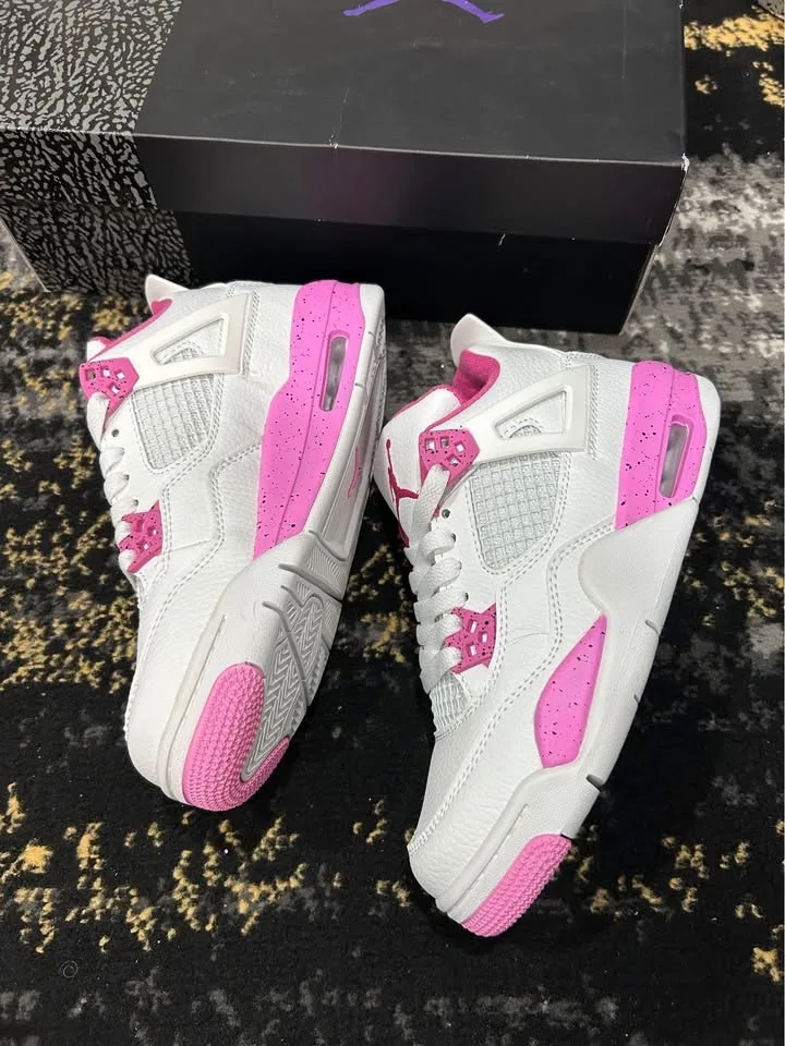 Jordan 4 Pink Oreos Size 7W image indicator(5)