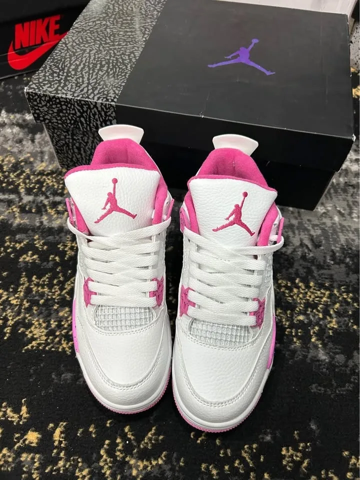 Jordan 4 Pink Oreos Size 7W image indicator(6)