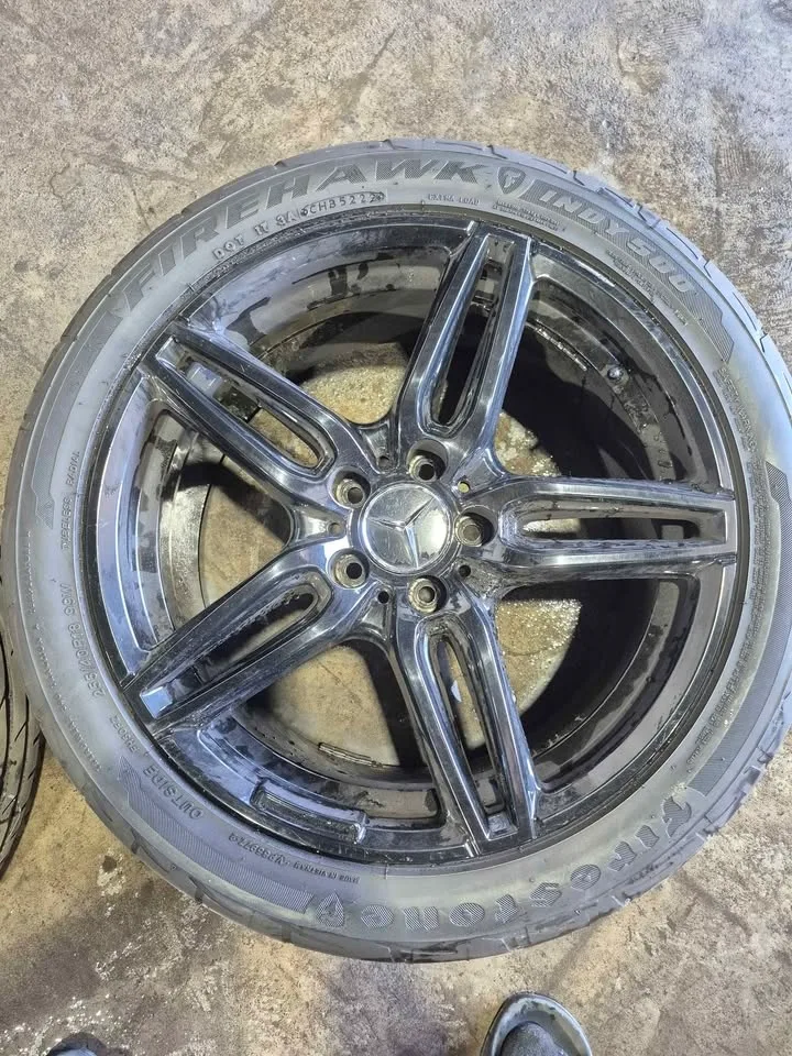 2018 Mercedes-Benz Mercedes-AMG C-Class image indicator(2)