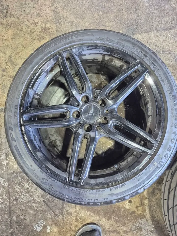 2018 Mercedes-Benz Mercedes-AMG C-Class image indicator(3)