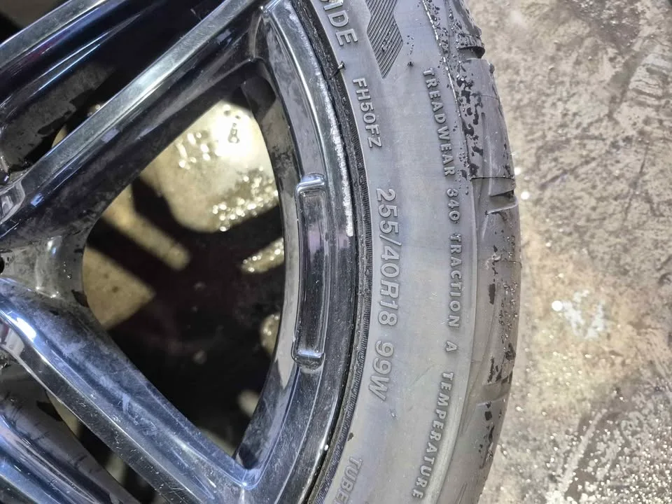 2018 Mercedes-Benz Mercedes-AMG C-Class image indicator(6)