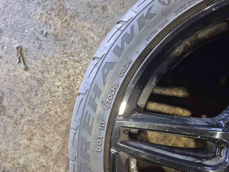 2018 Mercedes-Benz Mercedes-AMG C-Class image indicator(8)