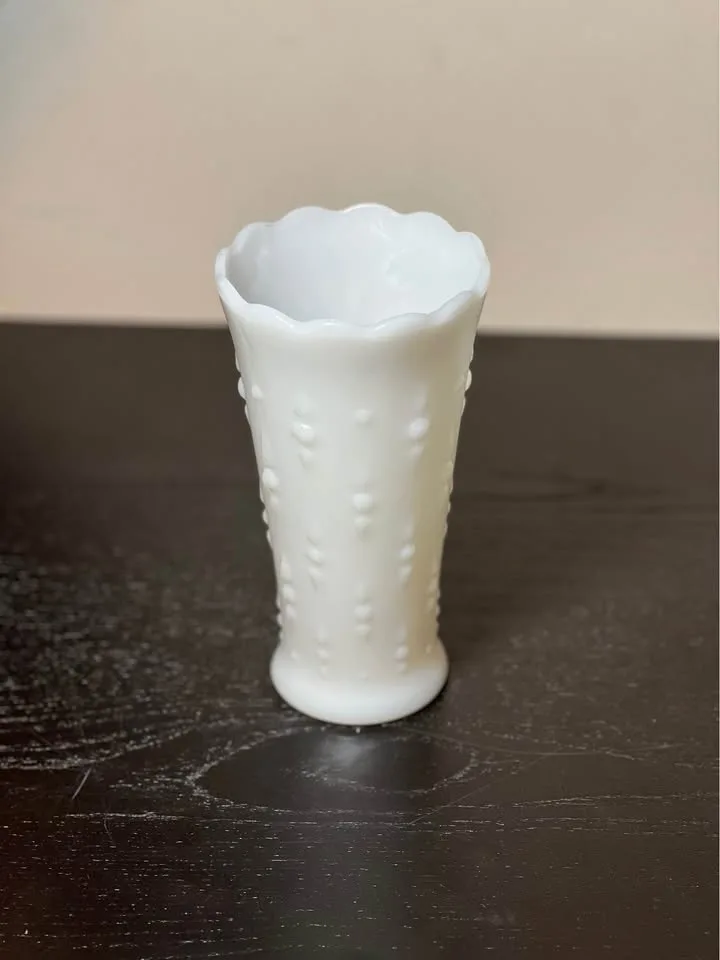Anchor Hocking Teardrop Vase, Milk Glass, 7" Tall image indicator(3)