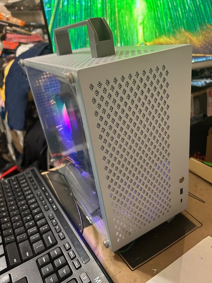 Good Small PC for Gaming and School, i7-7700, GTX 1060 6GB - photo 2