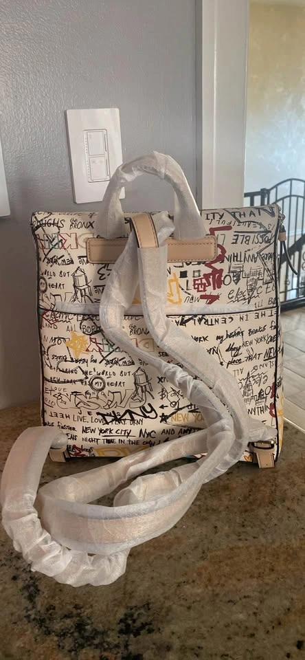 DKNY Faux Leather Exterior Medium backpack. - photo 2