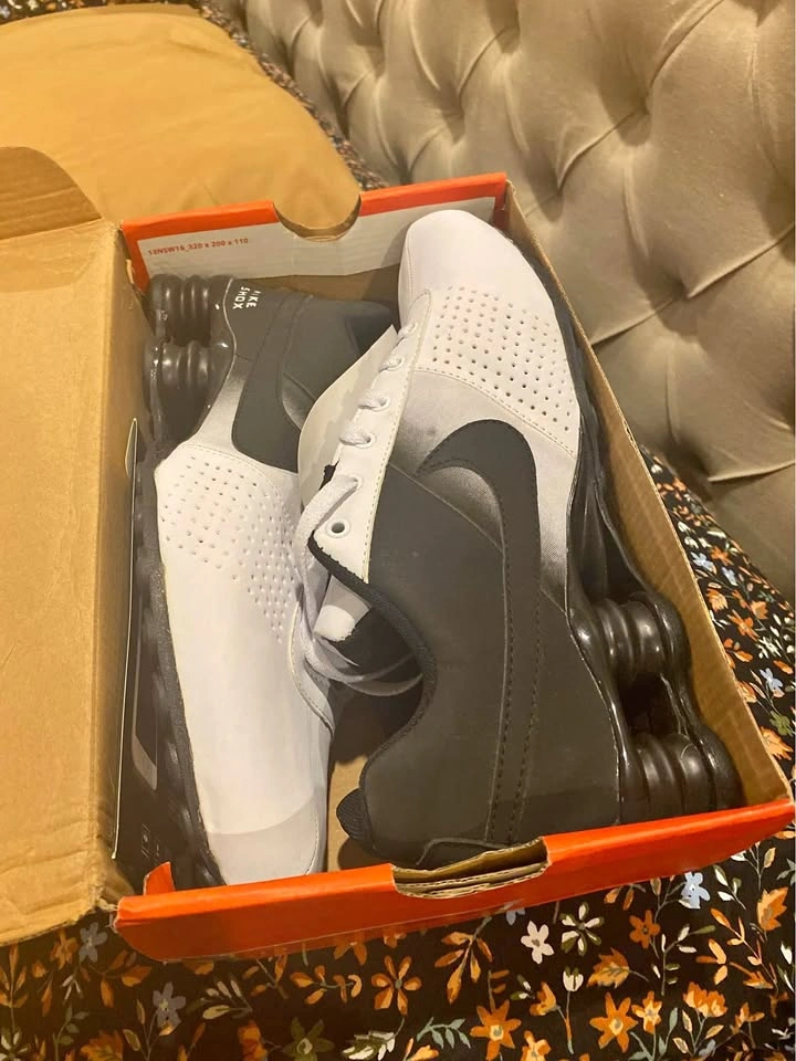 Nike Sneakers