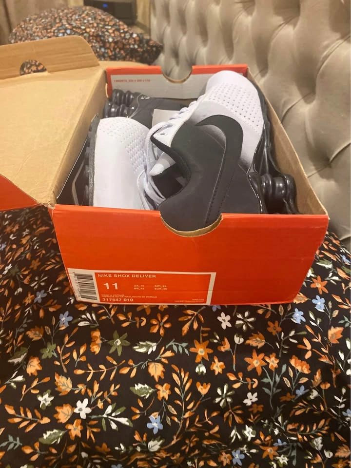 Nike Sneakers - photo 2