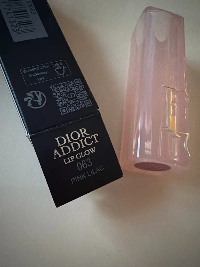 Dior Addict Lip Glow image indicator(2)