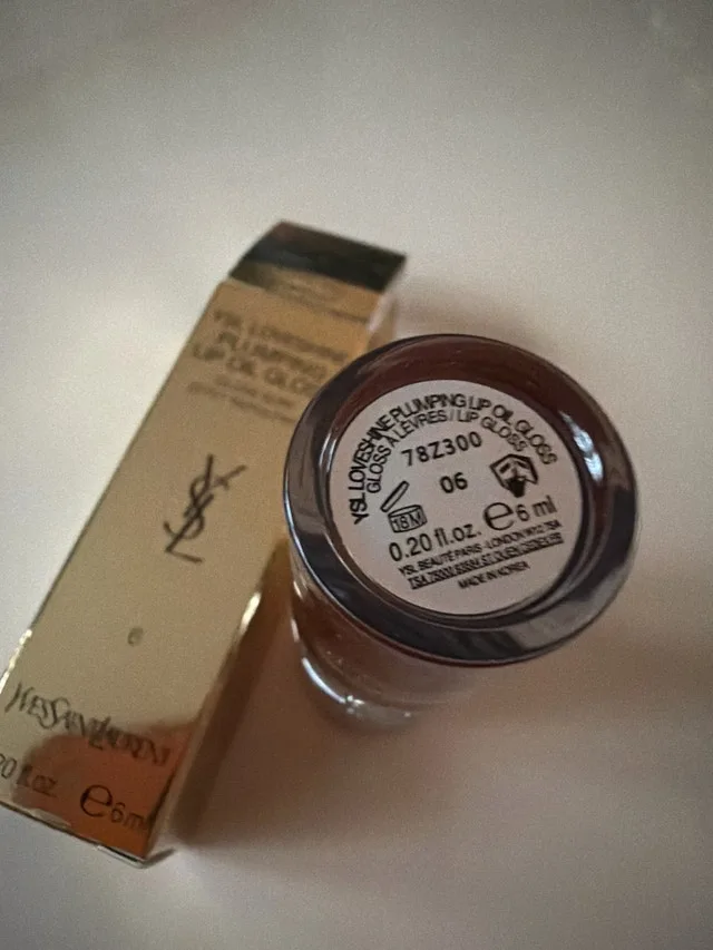 Ysl loves one plumping lip oil gloss image indicator(2)