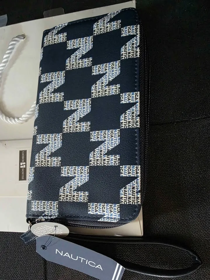 Blue Wallet Nautica image indicator(2)