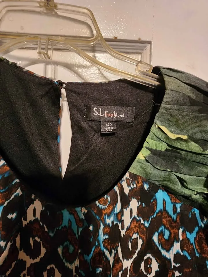 Dress animal print image indicator(3)