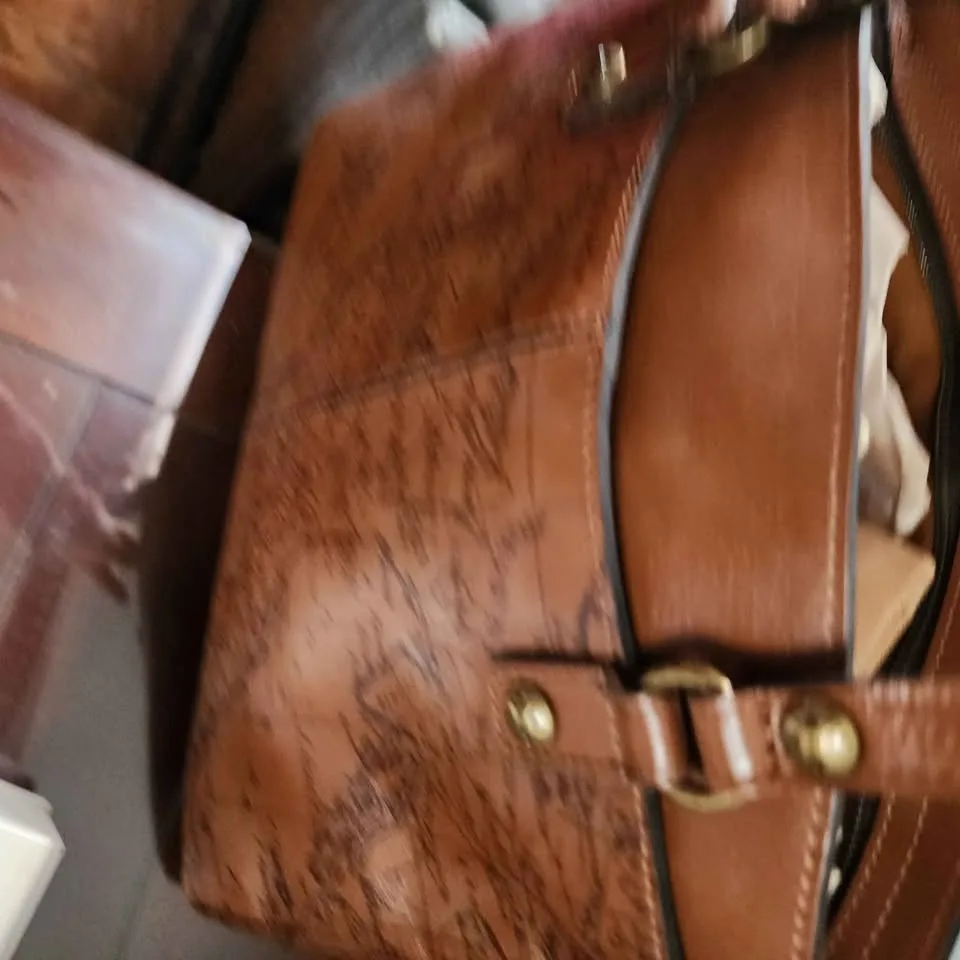 Handbag Leather image indicator(2)