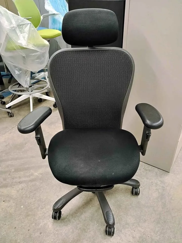 Tall Black Office Chair With Adjustable Head Rest