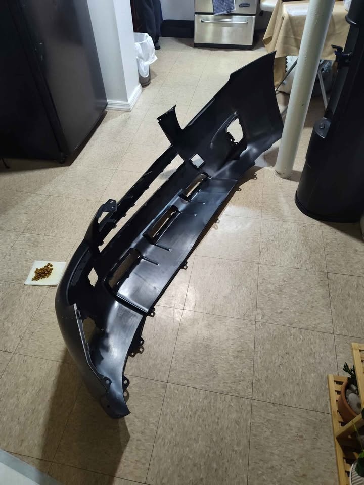 Front Bumper cover Toyota RAV4 2009 - photo 4