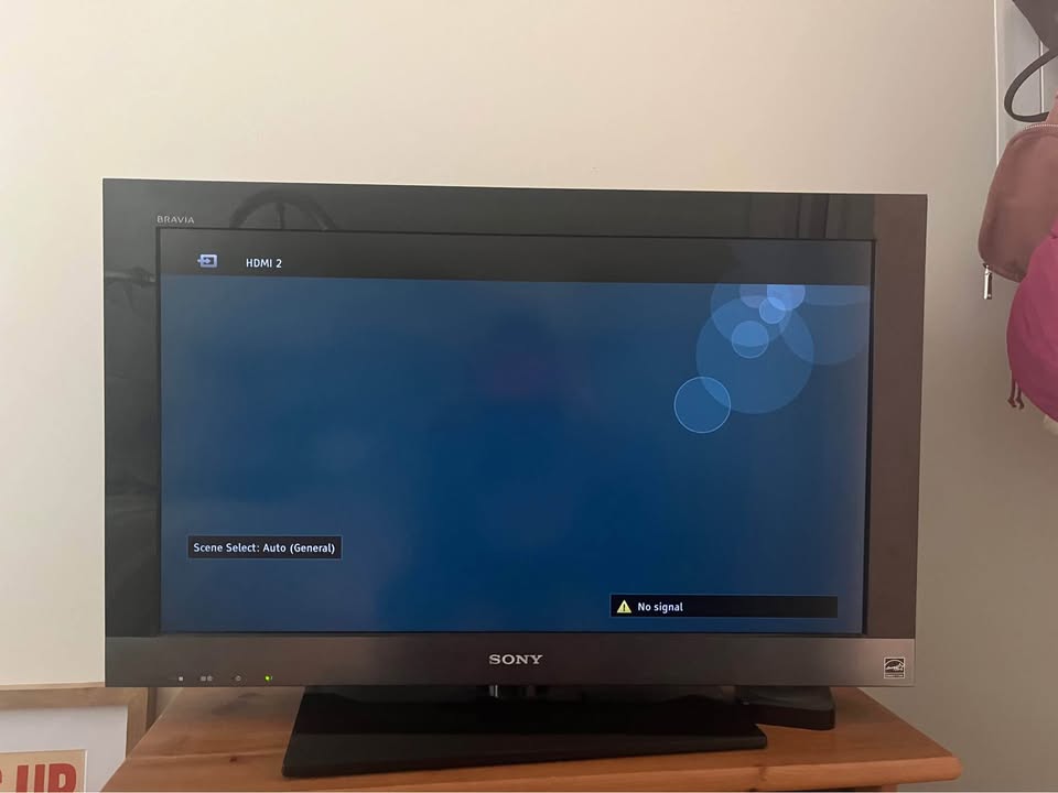 Sony TV - 37 inch - photo 3