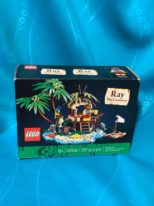 LEGO Ray the Castaway 40566