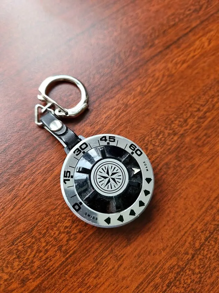 Vintage 1970'S Swiss made Memo Park parking timer keychain
