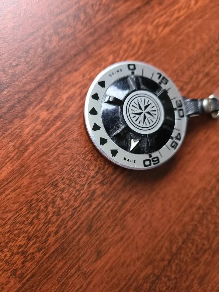 Vintage 1970'S Swiss made Memo Park parking timer keychain image indicator(3)