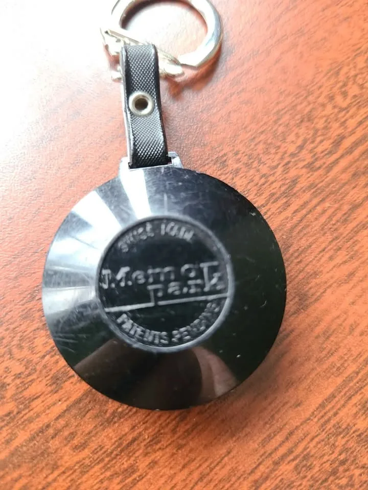 Vintage 1970'S Swiss made Memo Park parking timer keychain image indicator(4)
