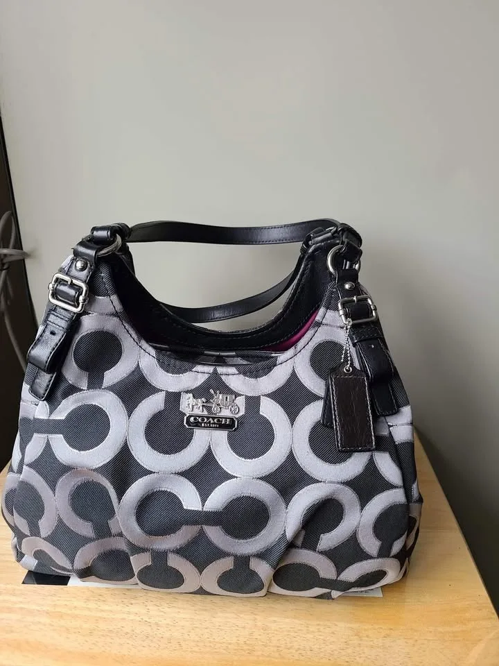 Coach Purse + 3 Wallets Set - New image indicator(2)