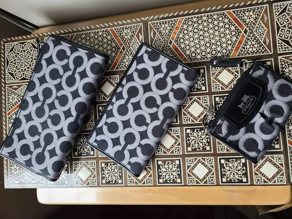 Coach Purse + 3 Wallets Set - New image indicator(9)