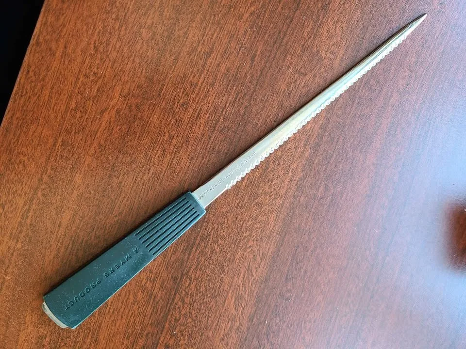 2 Vintage Letter Openers image indicator(8)