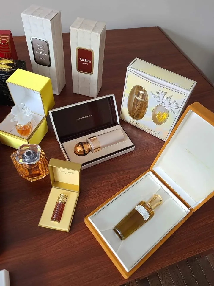 Exotic Vintage Perfumes - NOS image indicator(3)