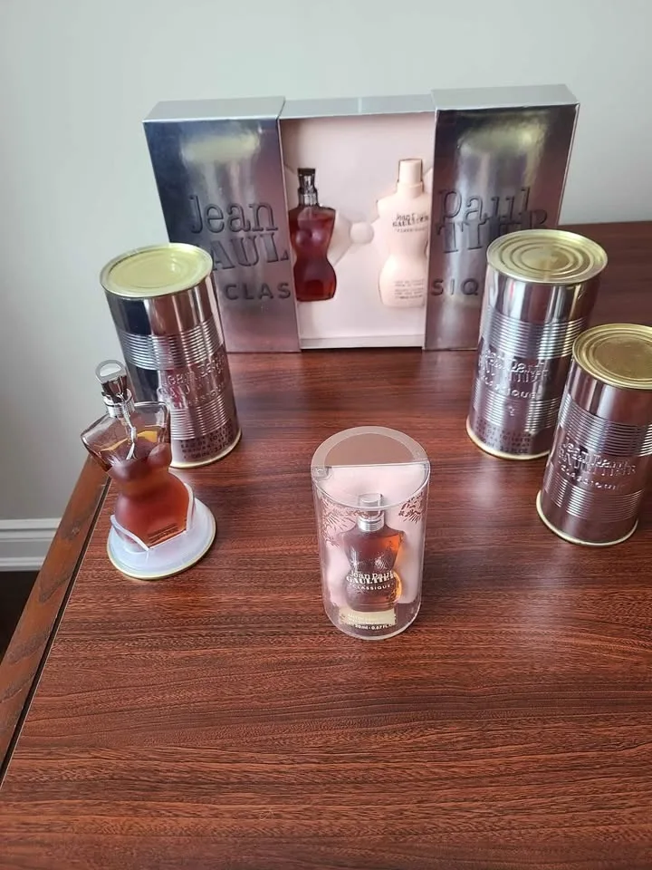 Exotic Vintage Perfumes - NOS image indicator(7)