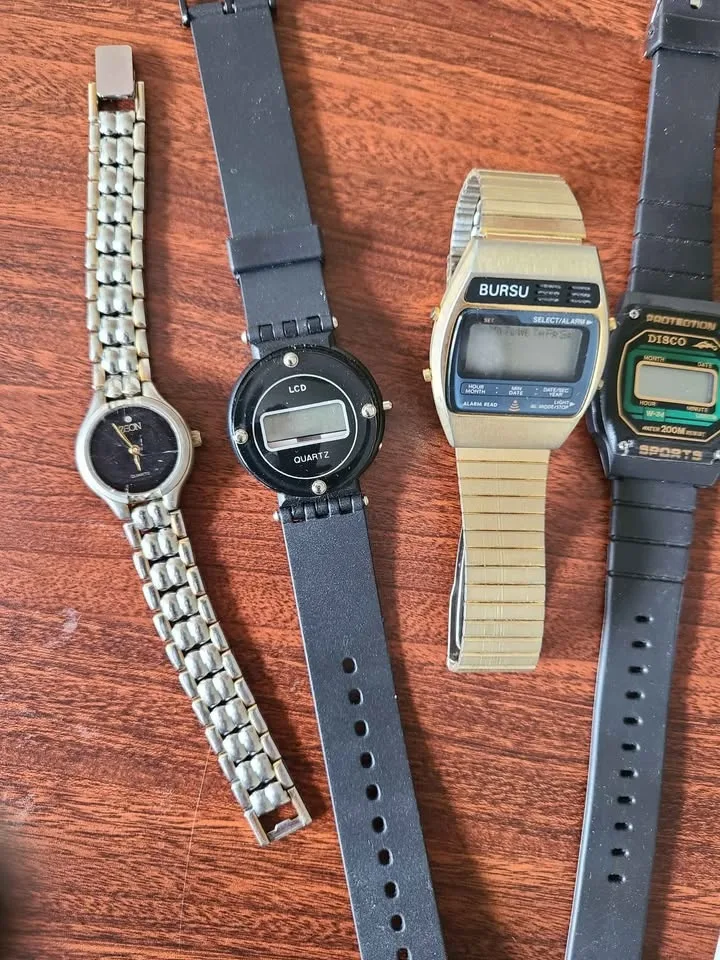 6 Watches: Aldo, Zeon, Coke + 3 Digital - Needs Batteries image indicator(2)