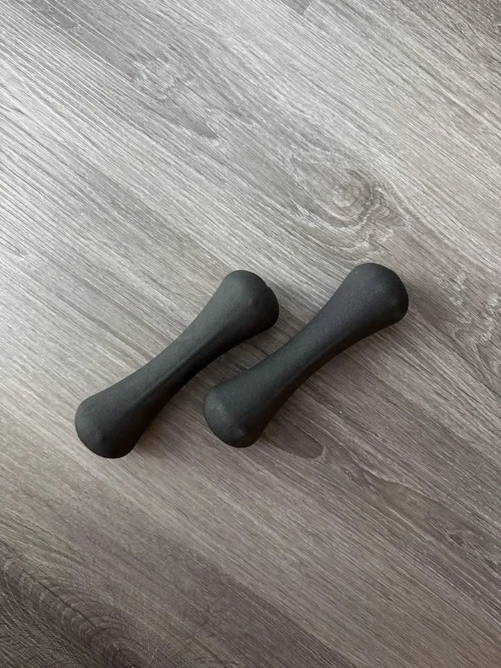 Dumbbells (2lbs) black image indicator(2)