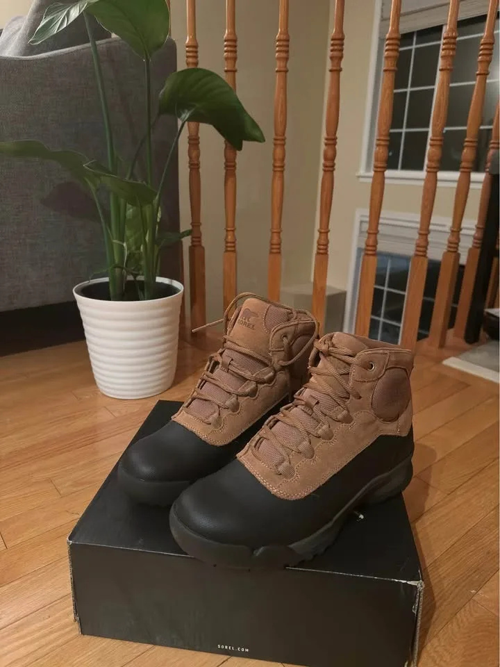 Still in the box, winter shoes sorel image indicator(4)