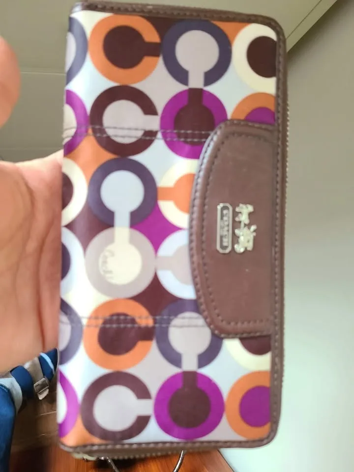 Coach Purse And Wallet Set image indicator(8)