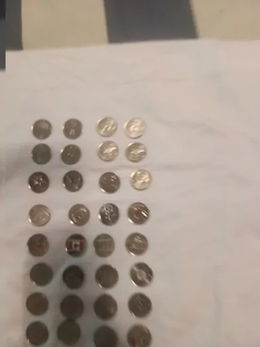 Canadian Conmemorative Quarters Lot 32 Coins image indicator(9)