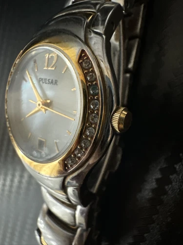 Pulsar Women's Watch, Battery Replacement Required - photo 2